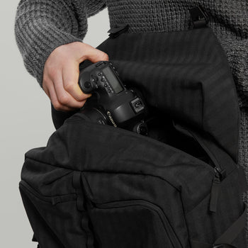 Messenger Bag F18 Gen.1 RD-MB-F18_GEN.1 (FW25) BLACK