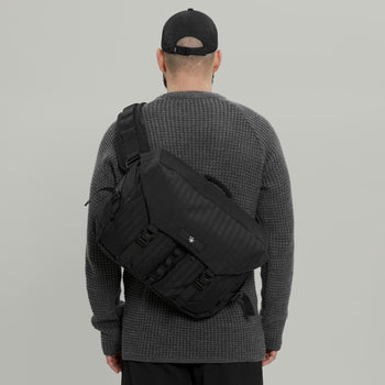Messenger Bag F18 Gen.1 RD-MB-F18_GEN.1 (FW25) BLACK