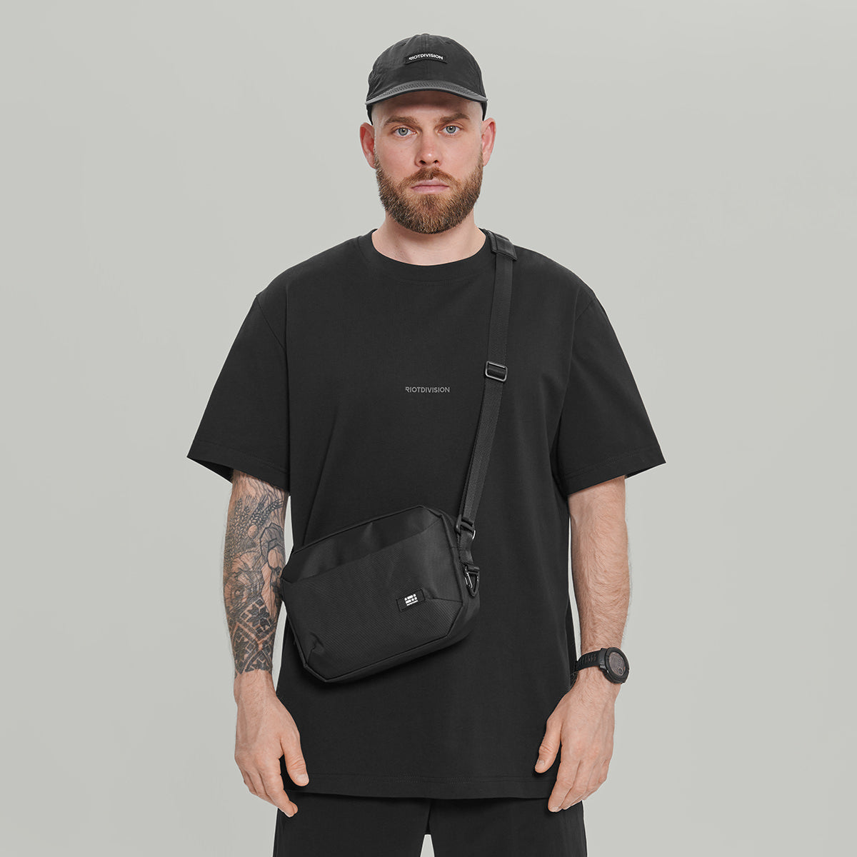 Civil Middle Crossbody Bag Gen.1 RD-CMCB_GEN.1 BLACK – RIOT DIVISION