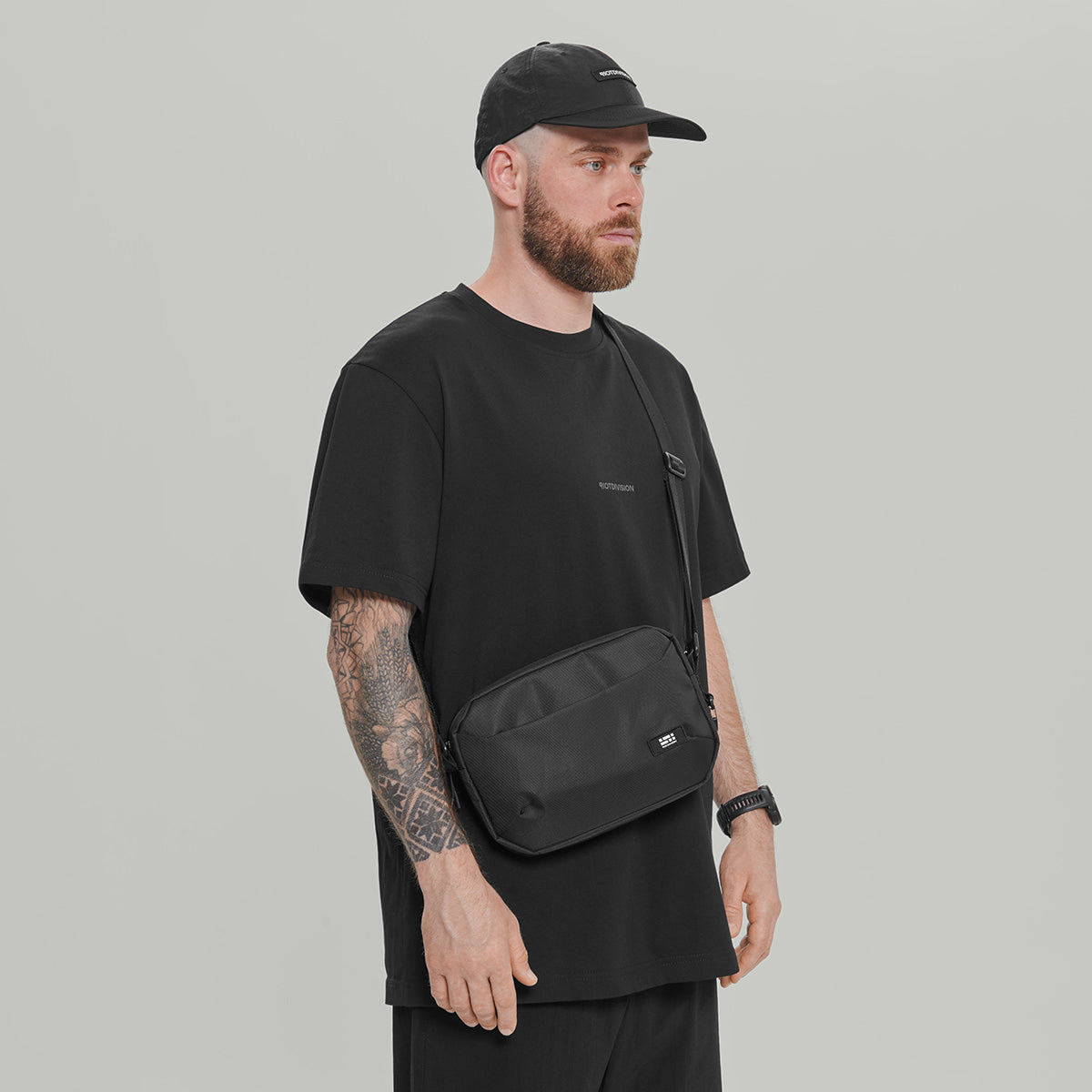 Civil Middle Crossbody Bag Gen.1 RD-CMCB_GEN.1 BLACK – RIOT DIVISION